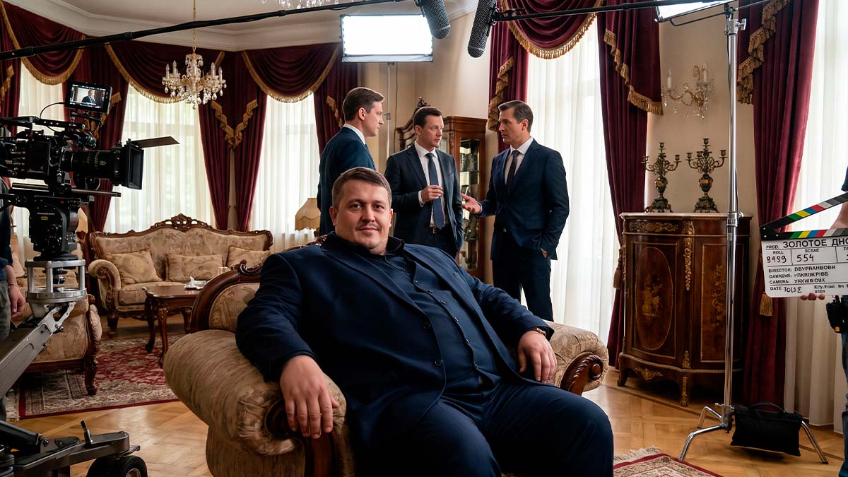 Зайферт Евгений на съёмочной площадке сериала Золотое дно в офисе